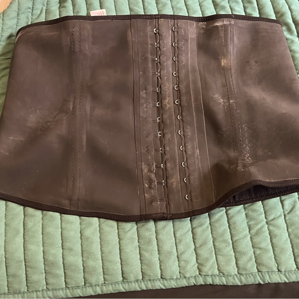 Waist Trainer